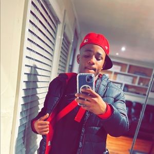 Meet your Posher, Elisha